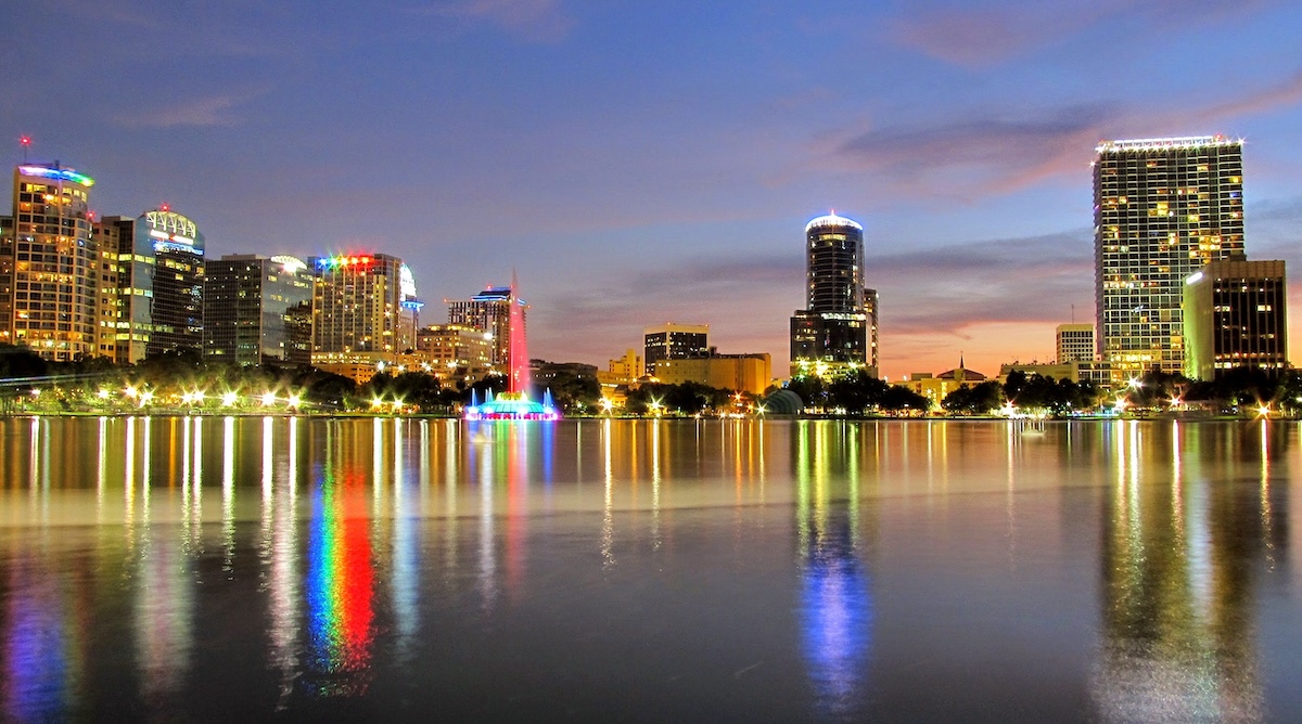 A Guide to Dating in Orlando FL: Enchanting Love Escapades
